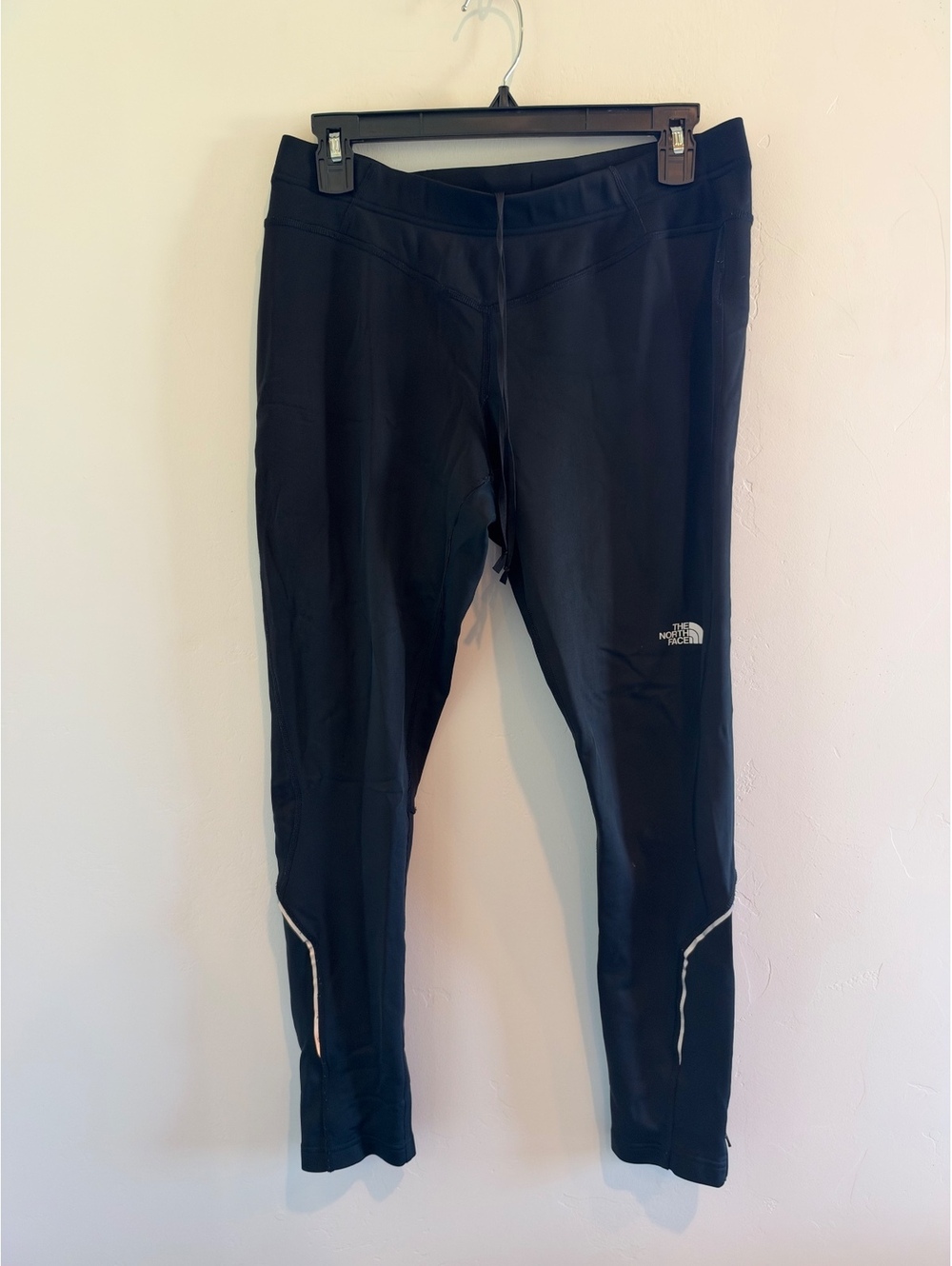 The North Face Women’s Black Running Leggings Pants Size Large Reflective